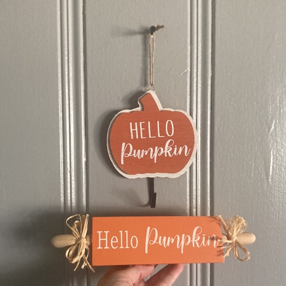 NWT- Set of Hello Pumpkin Decorations- Wood Rolling Pin Sign & Wall Hanger Hook - Picture 6 of 16